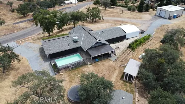 33708 Bronco LN, Squaw Valley, CA 93675