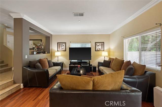 North Hills, CA 91343,9354 Burnet AVE 111