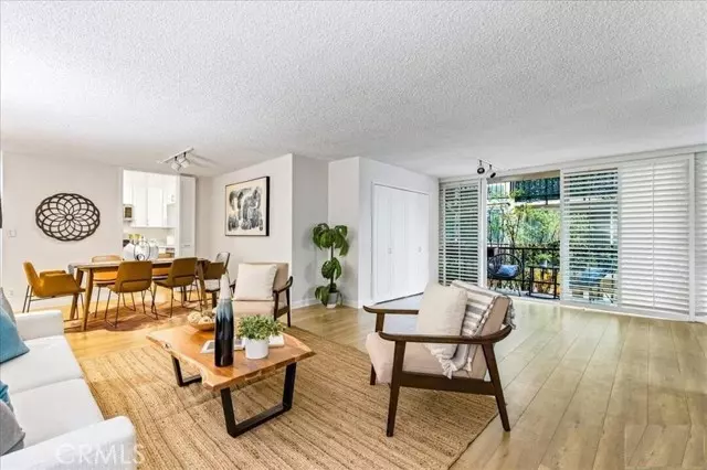 Beverly Hills, CA 90212,9950 Durant DR 209