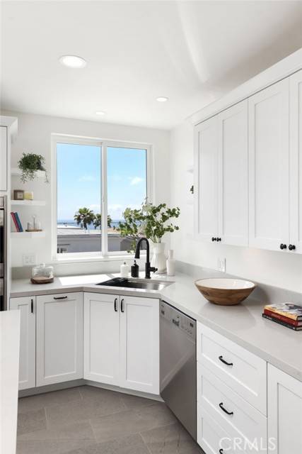 Manhattan Beach, CA 90266,420 34th ST