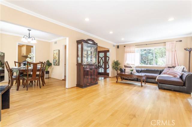 Granada Hills, CA 91344,11811 Louise AVE