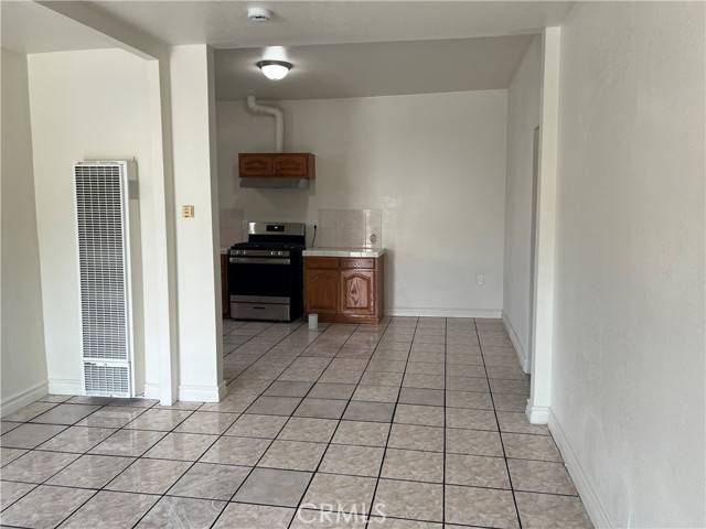 Los Angeles, CA 90044,10712 S Hoover ST A