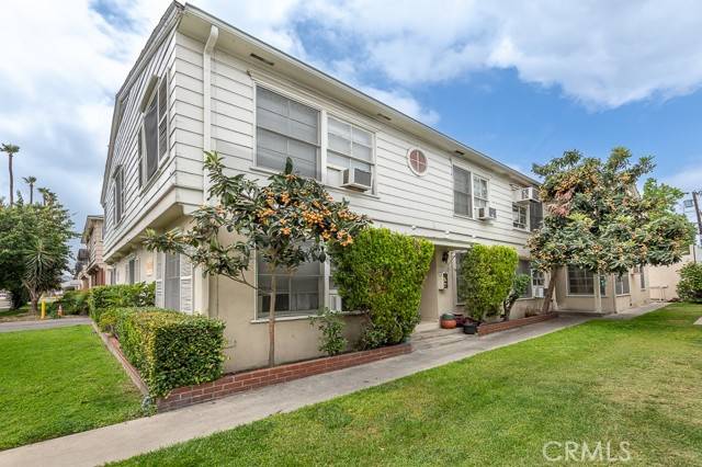 Valley Village, CA 91607,5319 Whitsett AVE