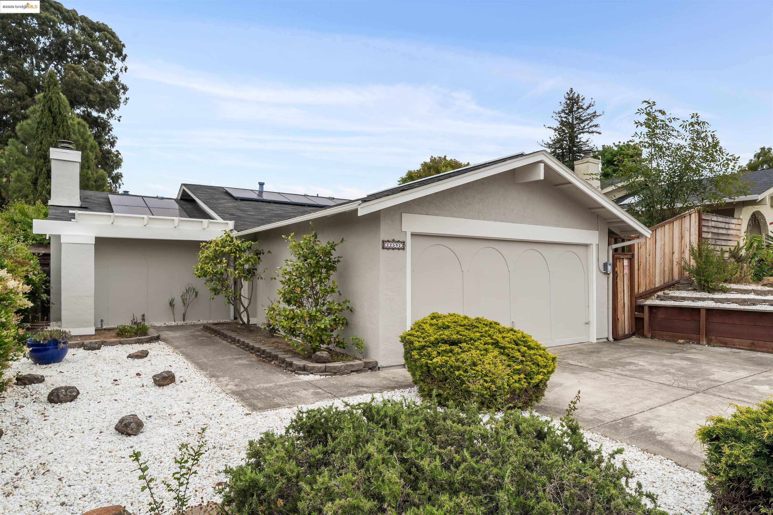 22592 Mossy Rock Dr, Hayward, CA 94541