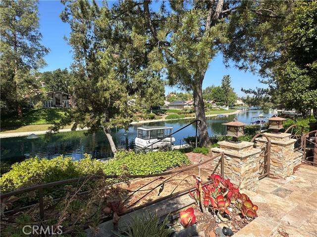 23128 PARK SORRENTO, Calabasas, CA 91302