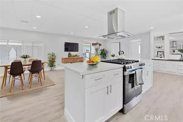 Montclair, CA 91763,11250 Ramona 216