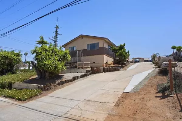 National City, CA 91950,2243 2245 S Lanoitan