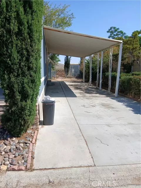 Apple Valley, CA 92307,20683 Waalew RD B4