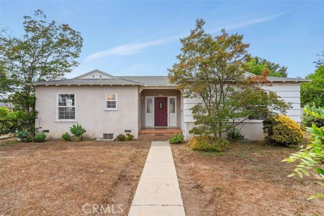 9933 Norwich AVE, CA 91345