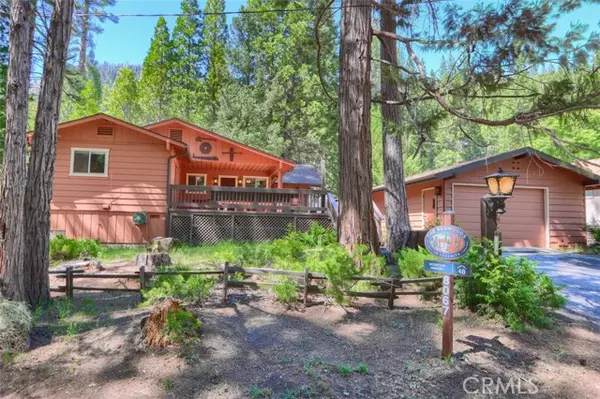 8067 Chilnualna Falls RD, Wawona, CA 95389