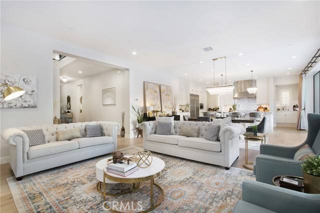 Irvine, CA 92618,85 Spacial