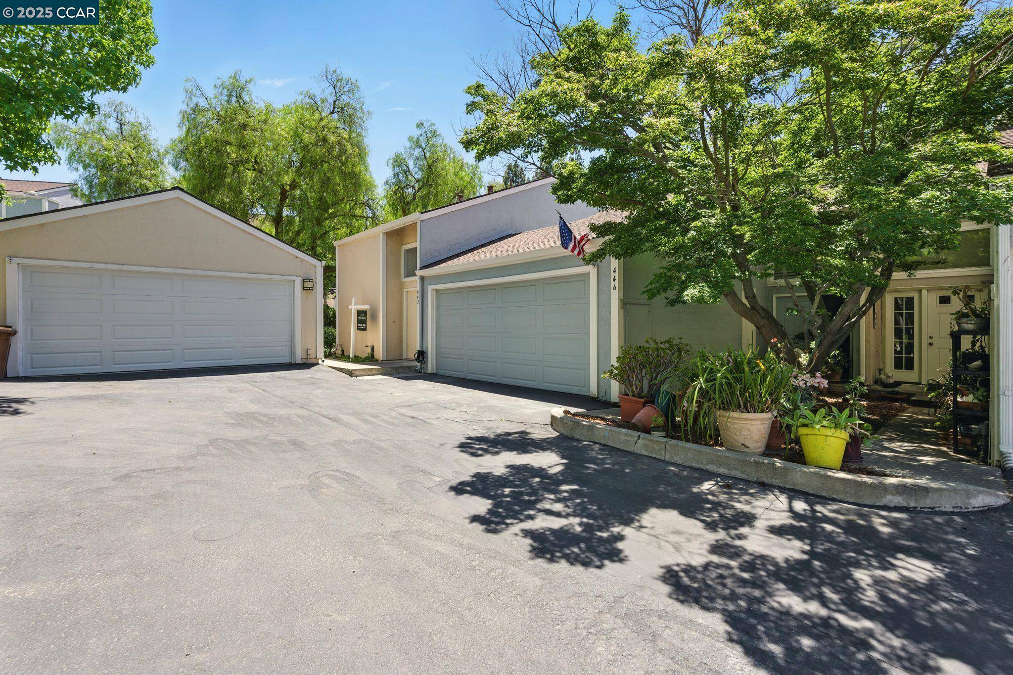 Pleasant Hill, CA 94523,446 Camelback Rd