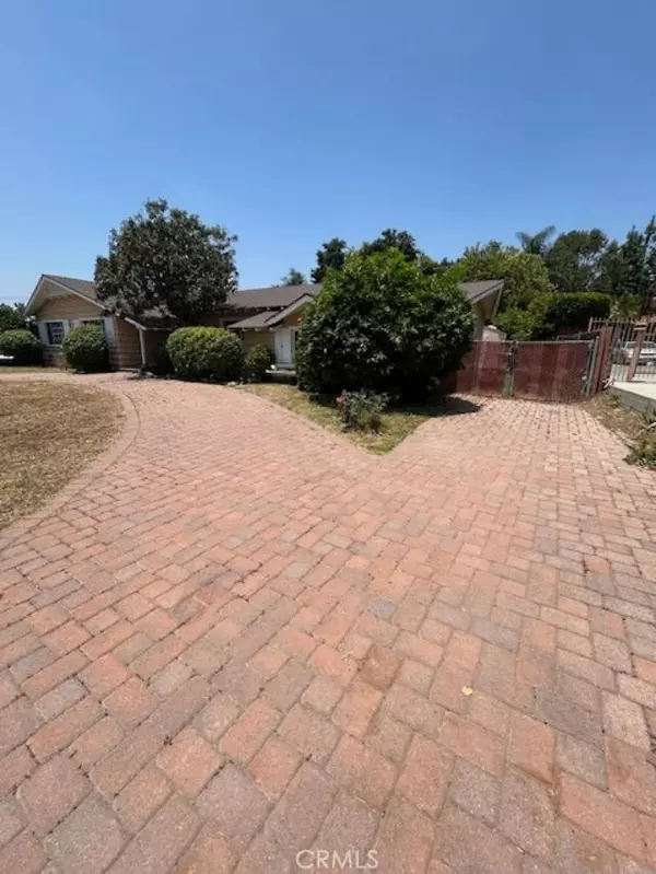 2017 E Michelle ST, West Covina, CA 91791