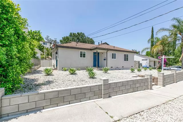 Sunland, CA 91040,10347 Newhome AVE