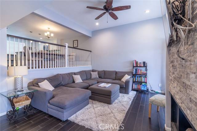 4357 W Sarah ST 26, Burbank, CA 91505