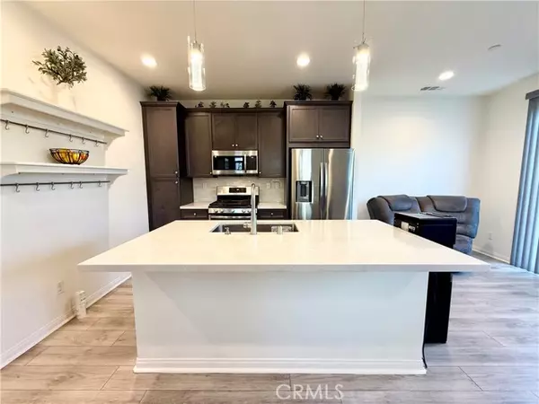 Panorama City, CA 91402,9758 N Abrego CT