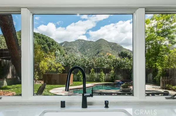 5874 Freeman AVE, La Crescenta, CA 91214