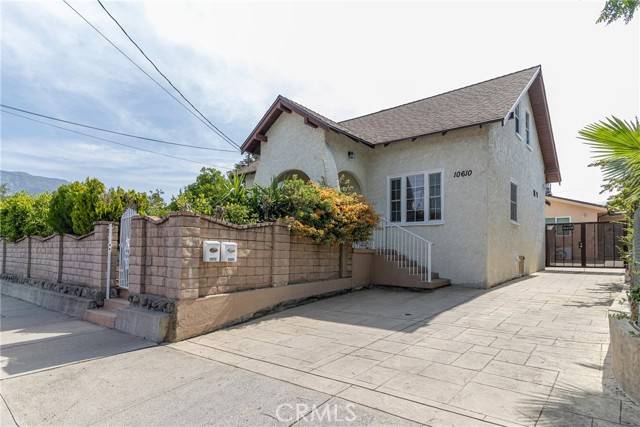 Sunland, CA 91040,10610 Nassau AVE
