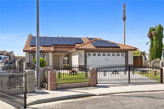 Bakersfield, CA 93304,2126 Foxglove CT