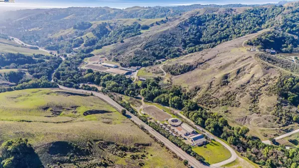Castro Valley, CA 94552,10250 Crow Canyon Rd