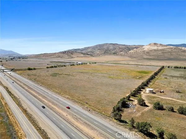 Tehachapi, CA 93561,42 Stiekman ST