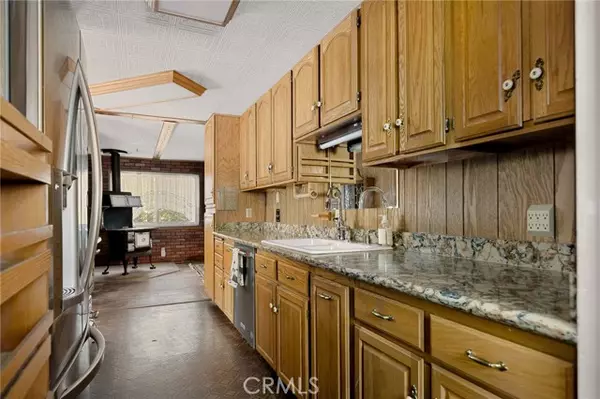 Lake Arrowhead, CA 92352,1295 Aleutian DR