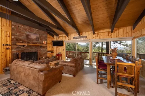 Big Bear Lake, CA 92315,43897 Yosemite DR