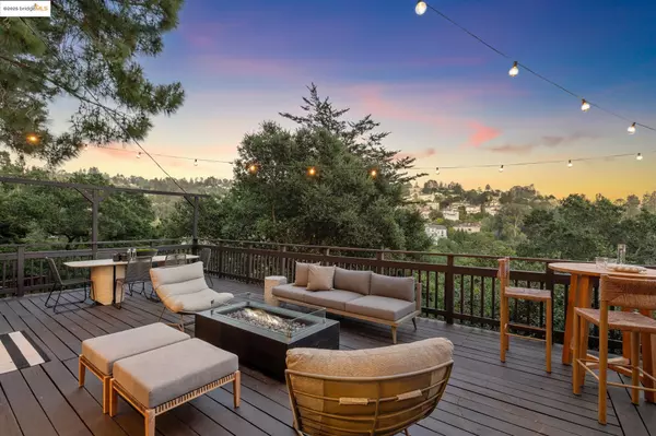 Oakland, CA 94611,55 Merriewood Cir