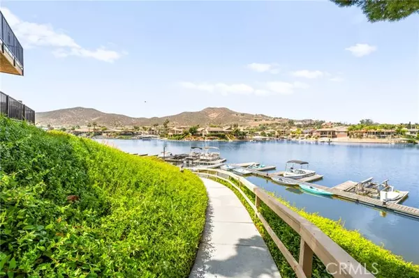 24311 Canyon Lake DR 12, Canyon Lake, CA 92587