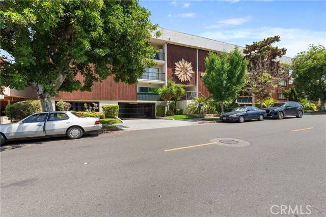 333 Burchett ST 103, Glendale, CA 91203