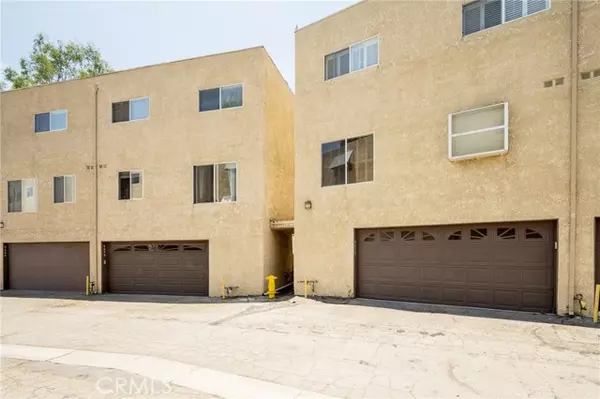Burbank, CA 91504,9744 Via Roma