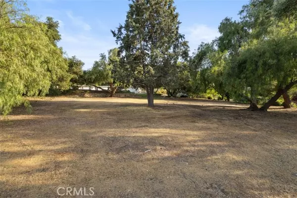 Ojai, CA 93023,493 Montana CIR