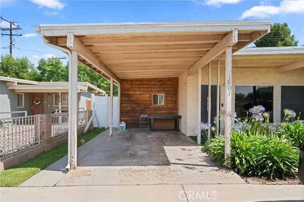 Compton, CA 90220,1601 163 ST
