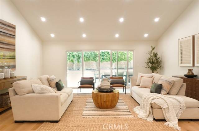 Northridge, CA 91325,17063 Knapp ST