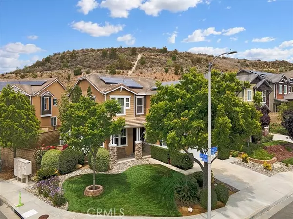 Saugus, CA 91350,20361 Julia LN