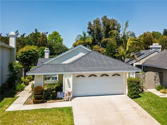 11 Jasmine Creek LN, Laguna Hills, CA 92653