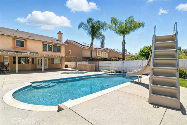 25 Del Brienza, Lake Elsinore, CA 92532