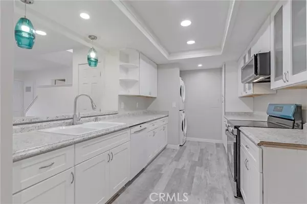 31864 Railroad Canyon RD 6 (D), Canyon Lake, CA 92587