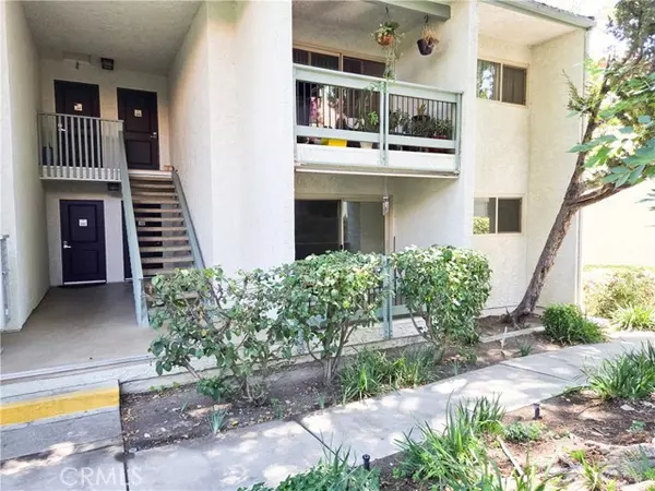 4734 Park Granada 238, Calabasas, CA 91302