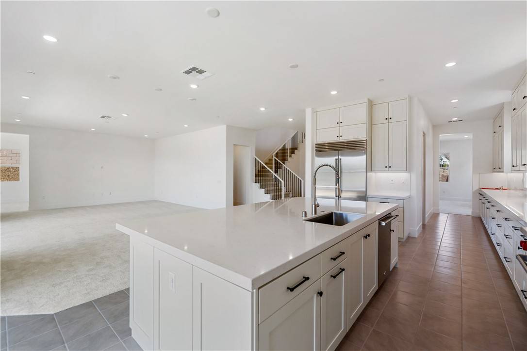 Yorba Linda, CA 92887,4851 Rideline