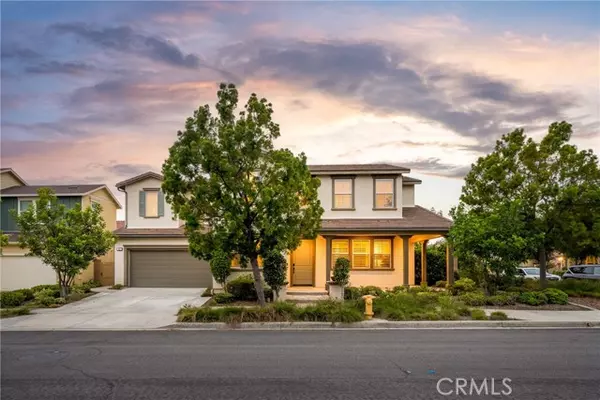 Irvine, CA 92618,167 Loneflower