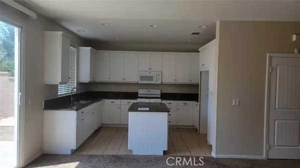 Murrieta, CA 92563,35781 Bobcat WAY