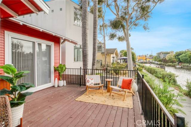 232 Howland Canal, Venice, CA 90291