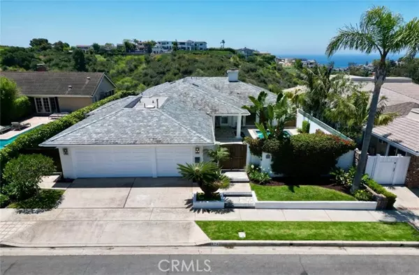 Corona Del Mar, CA 92625,978 Sandcastle DR