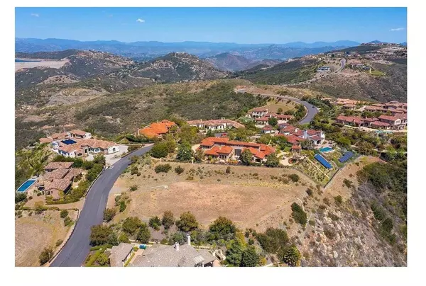 Rancho Santa Fe, CA 92067,18347 Via Ambiente