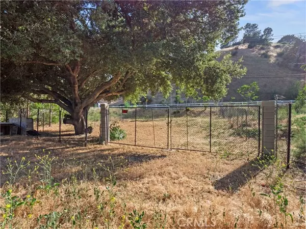 Val Verde, CA 91384,1 Taylor St