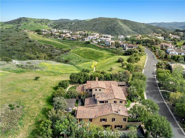 97 Canyon CRK, Irvine, CA 92603