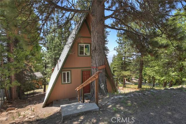 31115 All View DR, Running Springs, CA 92382
