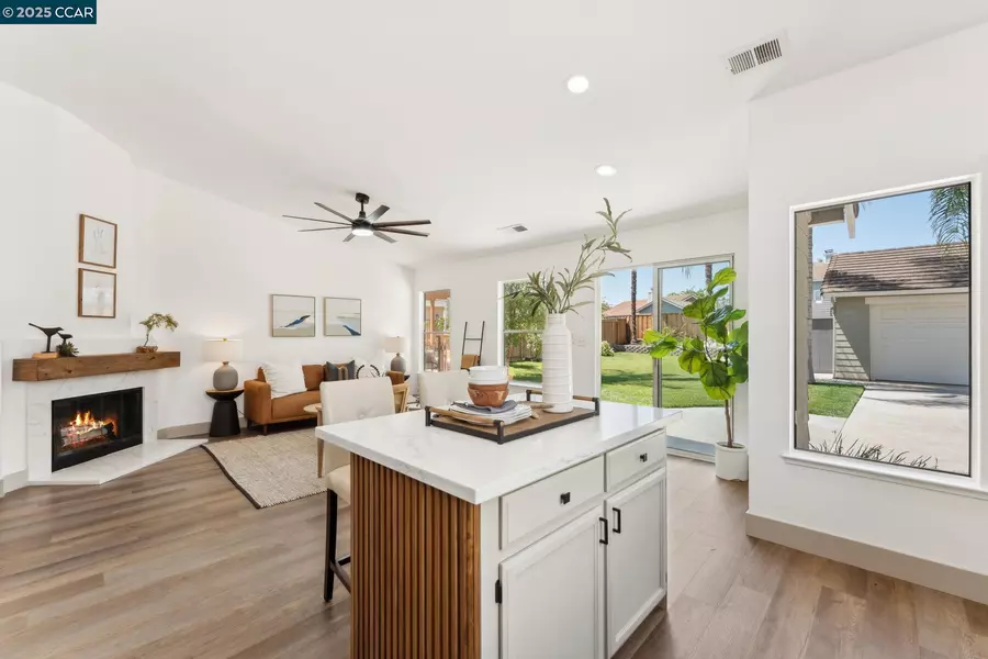3075 Shiles LOOP, Brentwood, CA 94513