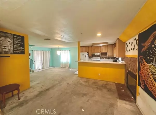 Hawthorne, CA 90250,3748 W 118th ST